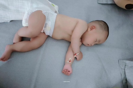 扶余宝宝流白色粘鼻涕 扶余宝宝流白色粘鼻涕